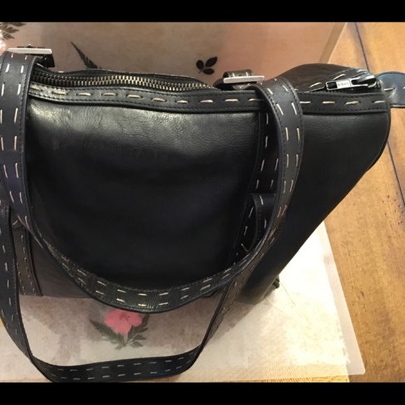 Gorgeous Large Vintage Designer Bag - Picture 5 of 7